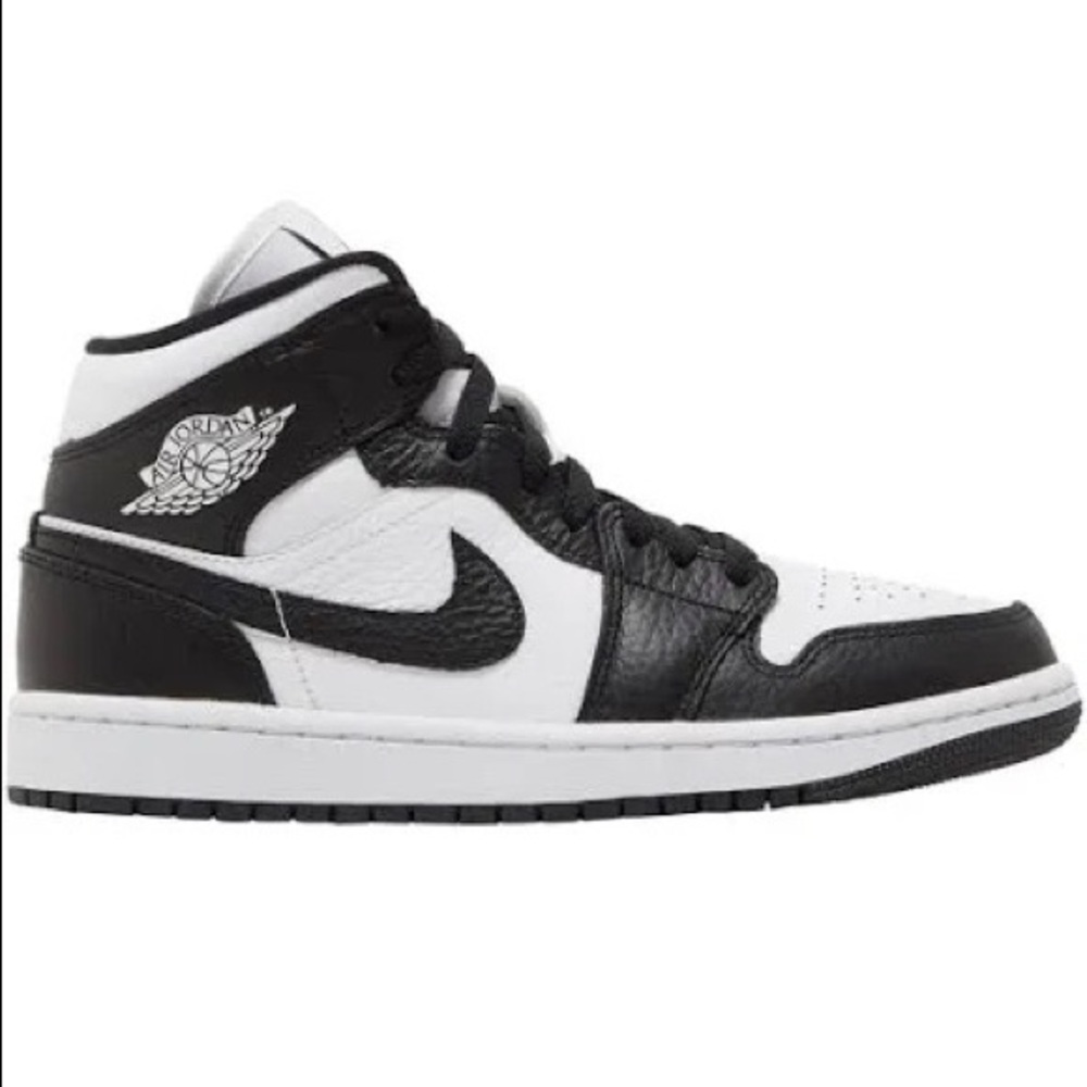 AIR JORDAN 1 MID SE GS - NEVER WORN, IN BOX